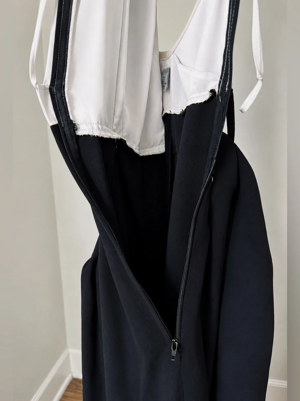H&M Satin Halter Wide Leg Jumpsuit Black & Ivory Size 4 - Picture 6 of 7